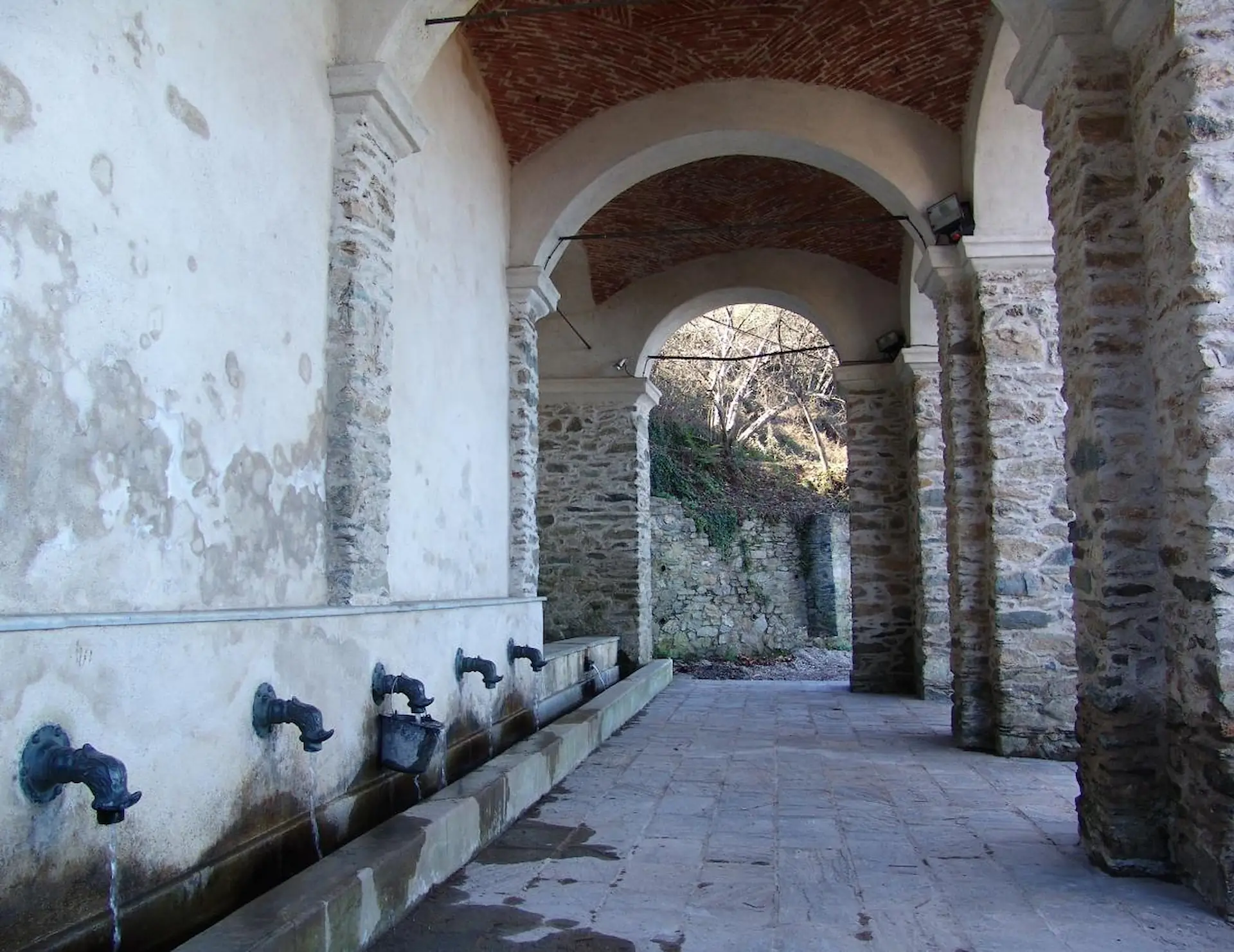 Vue aérienne de Bastia, du Vieux-Port et de la Citadelle en Haute-Corse