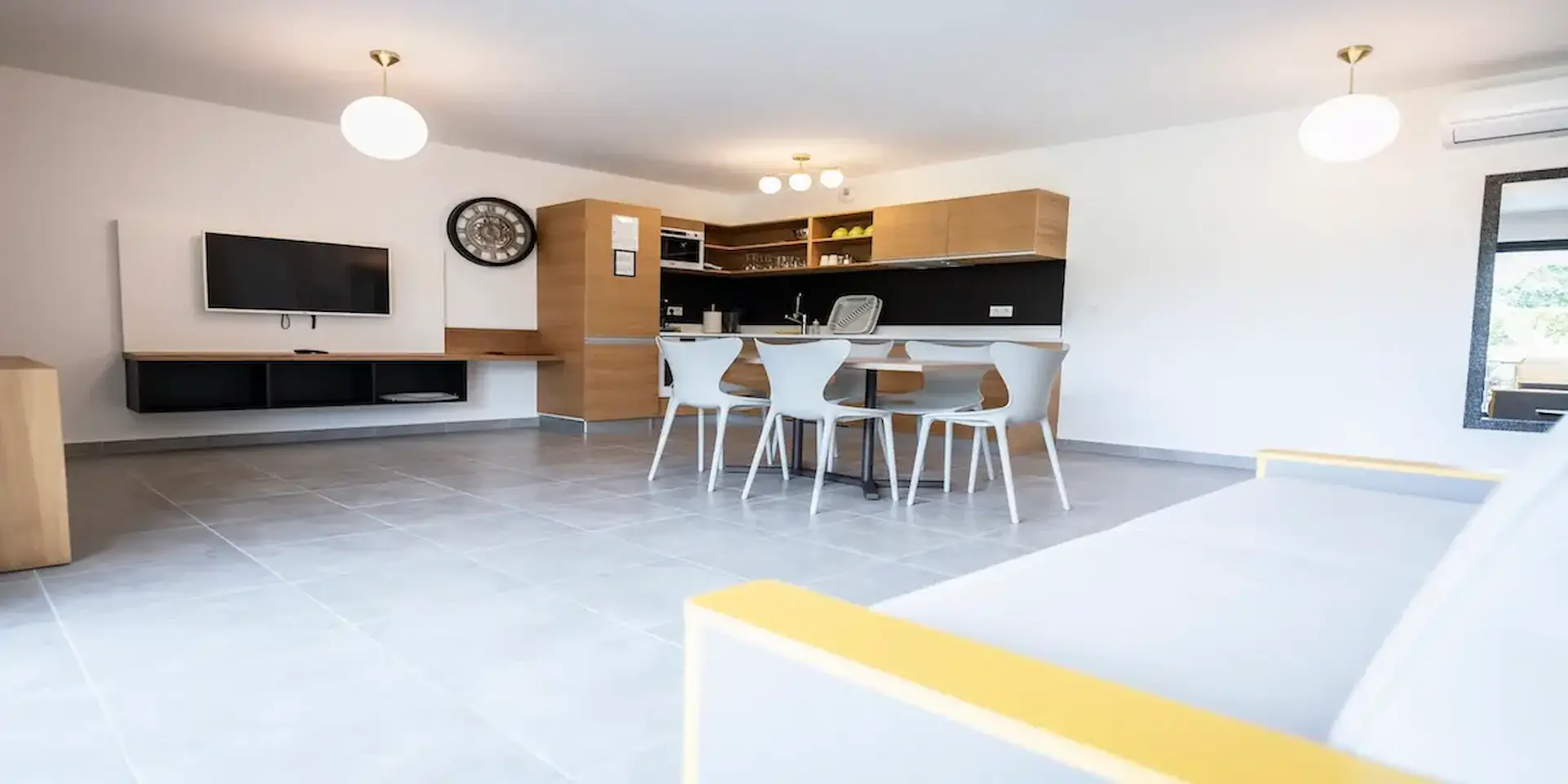 Appartement T3 Superieur avec grand séjour et cuisine équipée – Hôtel Résidence A Torra