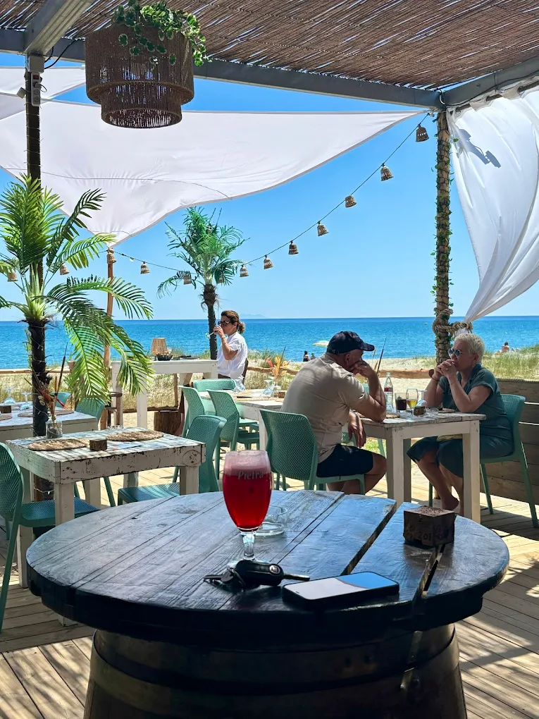 Restaurant plage en Corse près de Bastia – Via Luna